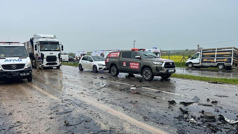 Toytepe’de korkunç kaza: Can kaybı ve yaralılar var