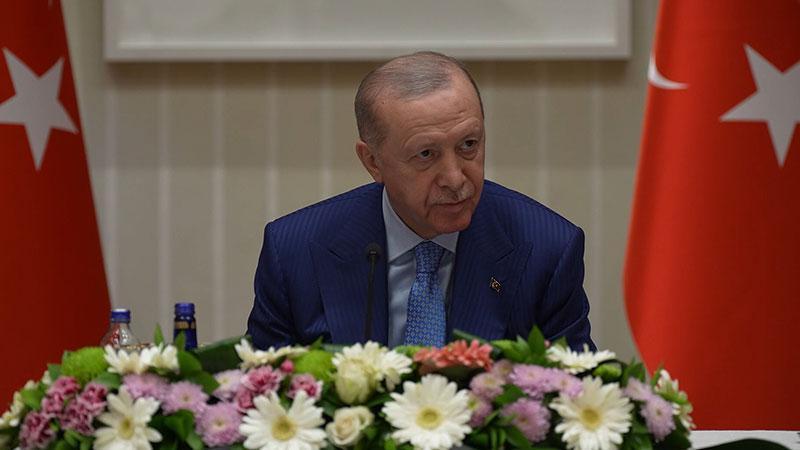 ERDOĞAN’DAN 1 MAYIS MESAJI: “İŞÇİ KARDEŞLERİMİZİN HAKKINI KORUMAKTA KARARLIYIZ”