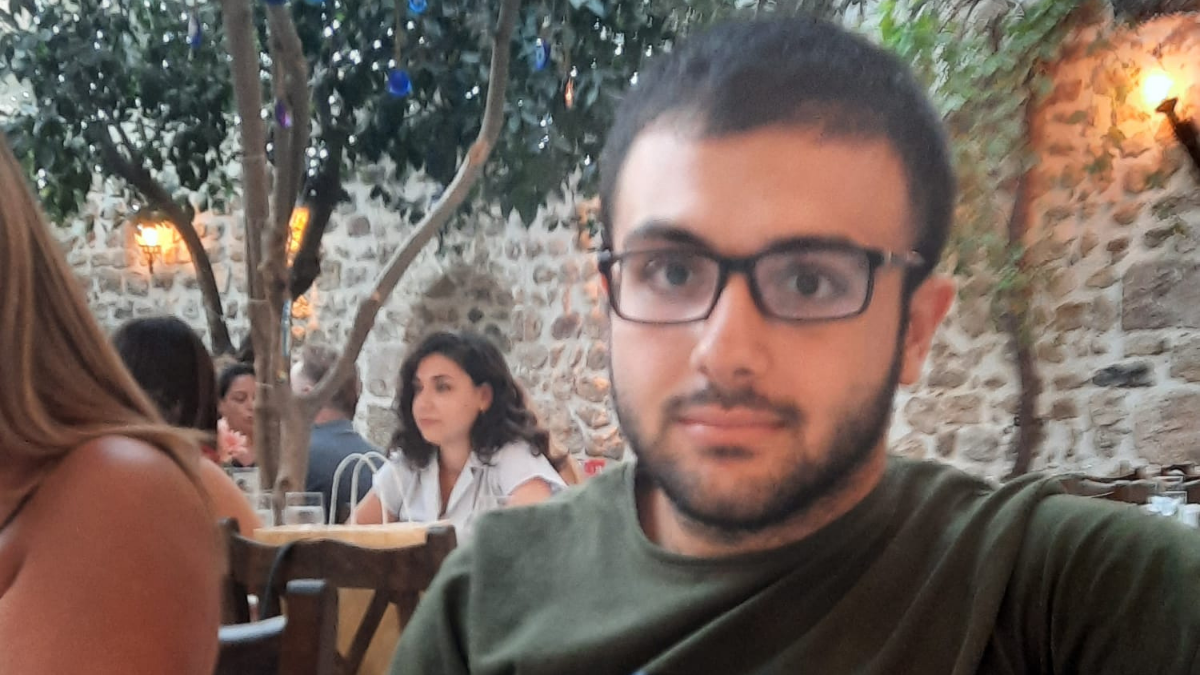 Sessiz Başlangıç, Güçlü Etki: Emir İmseytoğlu Dikkatleri Üzerine Çekiyor