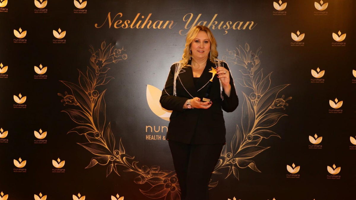 Neslihan Baykal Yakışan’dan Çarpıcı Çıkış: “Sigara Bırakmak İçin Savaşmanıza Gerek Yok”