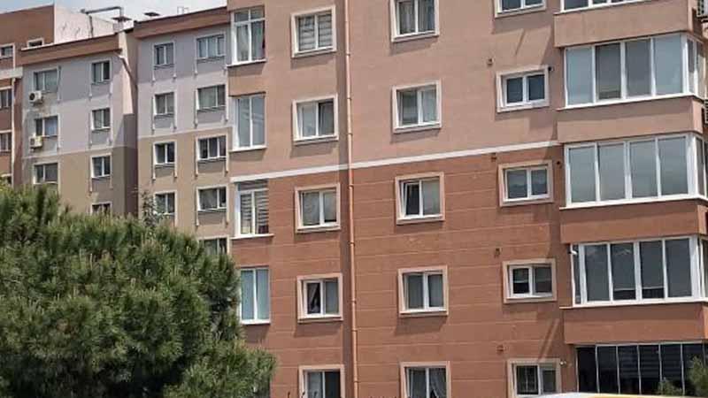 10 Bıçak Darbesine Rağmen Hayata Tutundu! Teslim Olan Kocanın Suç Dosyası Kabarık Çıktı