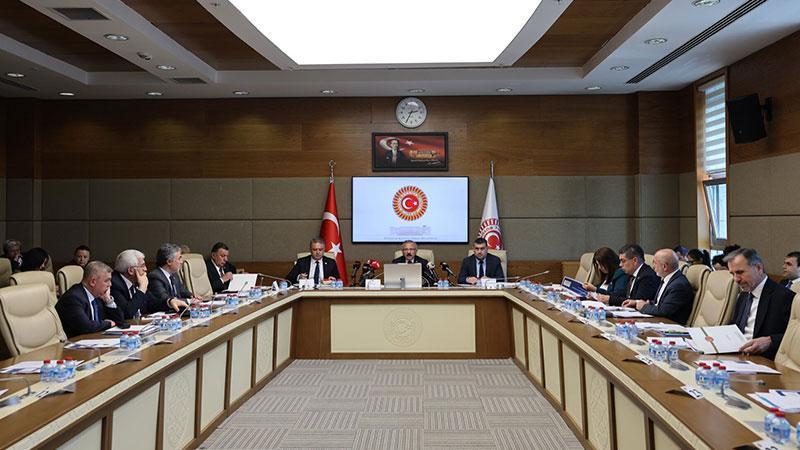 MECLİS ÇOCUKLAR İÇİN HAREKETTE: DİJİTAL RİSKLER VE OKUL OLAYLARI MERCEK ALTINDA!