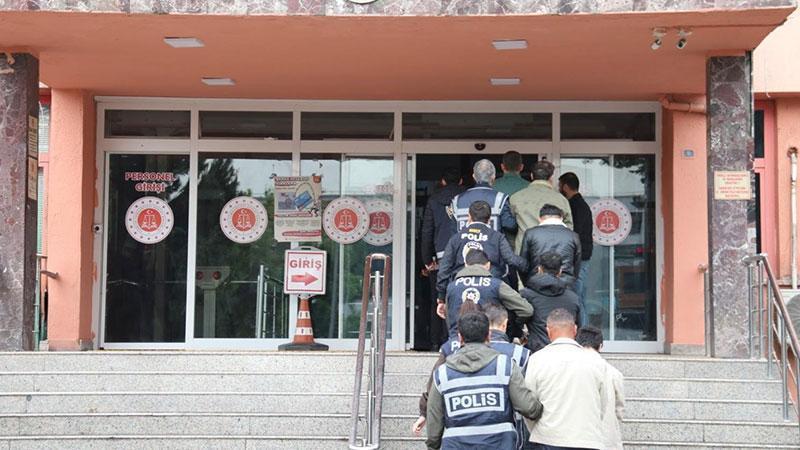 SANAL MEDYADA REKLAM VERİP 87 MİLYON LİRA YUTTULAR: SİBER POLİSİNDEN DOLANDIRICILIK ÇETESİNE “SİLİNDİR” OPERASYONU!