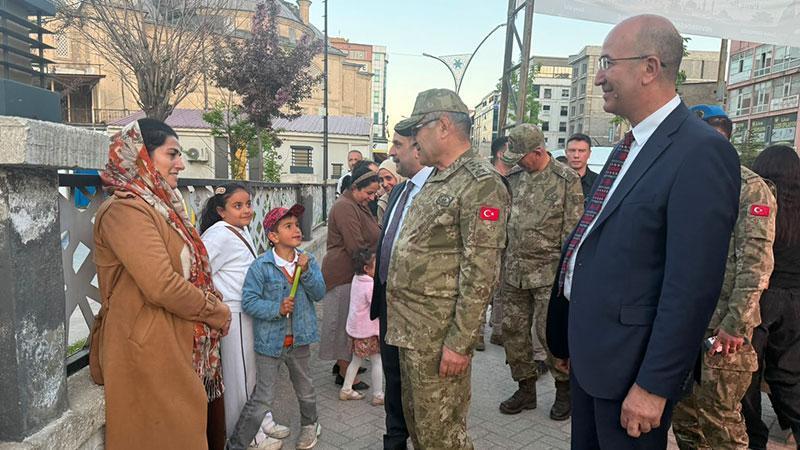 Kara Kuvvetleri Komutanı Orgeneral Tokel Yüksekova’da Ziyaretlerde Bulundu
