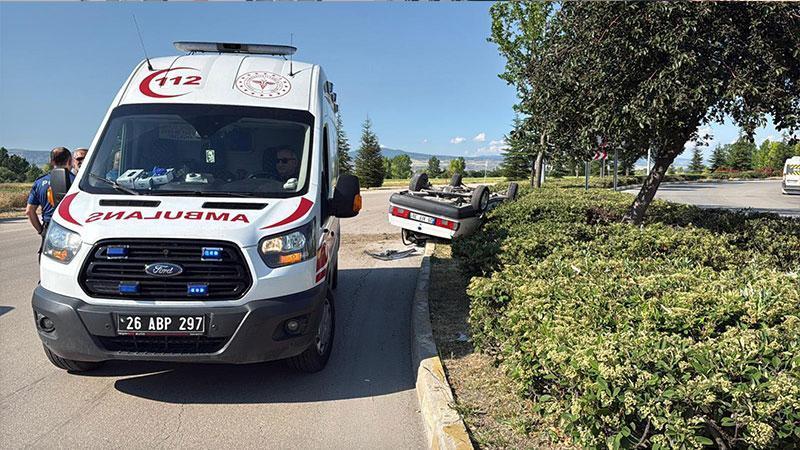 Savaş Özdemir Teknoloji Bulvarı’nda Kaza: Otomobil Takla Attı, 2 Yaralı