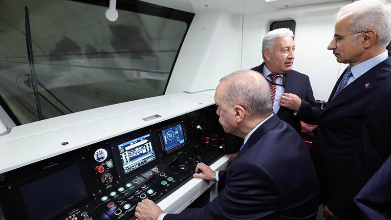 Uraloğlu: Halkalı-Arnavutköy Metro Hattı İlk Gününde 10 Bin Yolcu Taşıdı