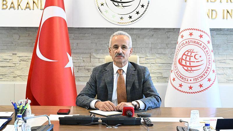 Bakan Uraloğlu: “Hürmüz Boğazı’ndaki Türk Gemileri Güvenle Bölgeden Ayrıldı”