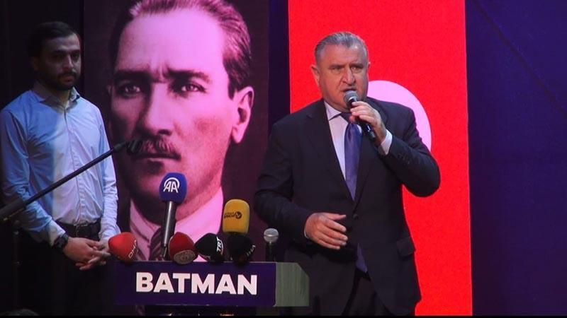 Bakan Bak’tan Batman’da spor yatırımları vurgusu: “1 milyon gencimiz KYK yurtlarında kalıyor”