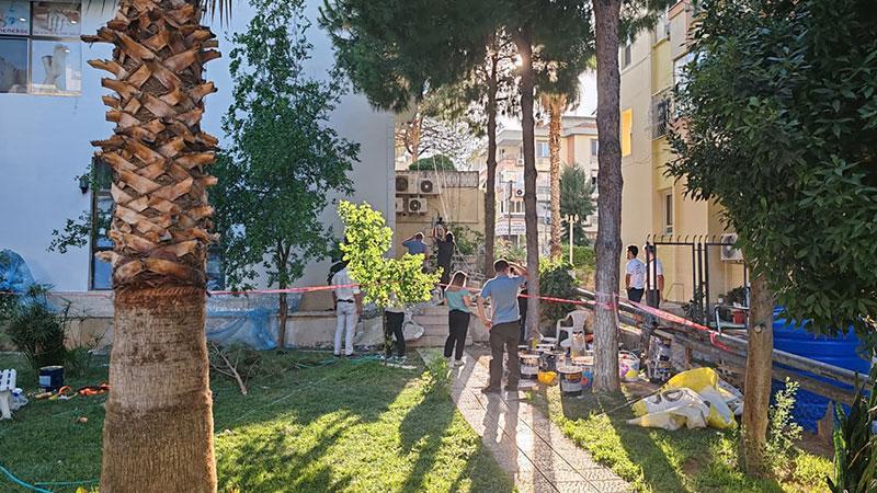 İzmir’de korkutan iş kazası! İskele devrildi, 3 kardeş metrelerce yükseklikten düştü
