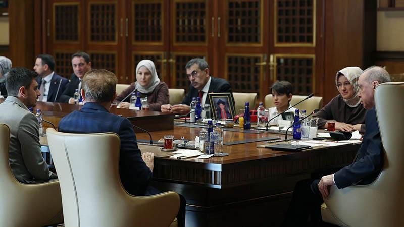Erdoğan’dan Kahramanmaraş’taki okul saldırısında yaşamını yitiren öğrencilerin ailelerine kabul