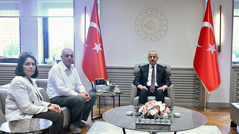 Uraloğlu’ndan Adnan Göktürk Yeşil’in Ailesine Taziye Ziyareti