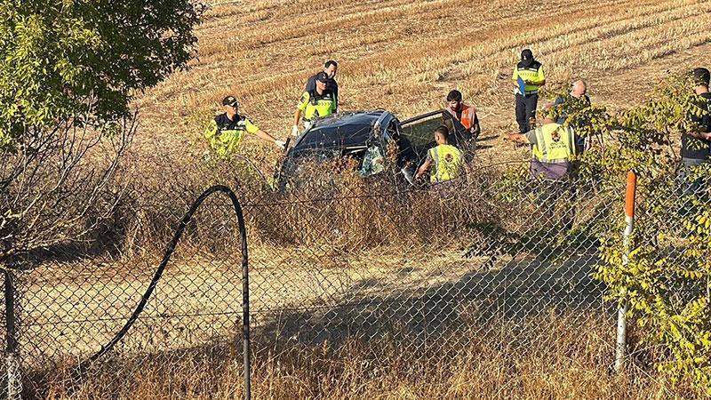 Tekirdağ’da otomobil tarlaya devrildi: 1 ölü, 2 yaralı