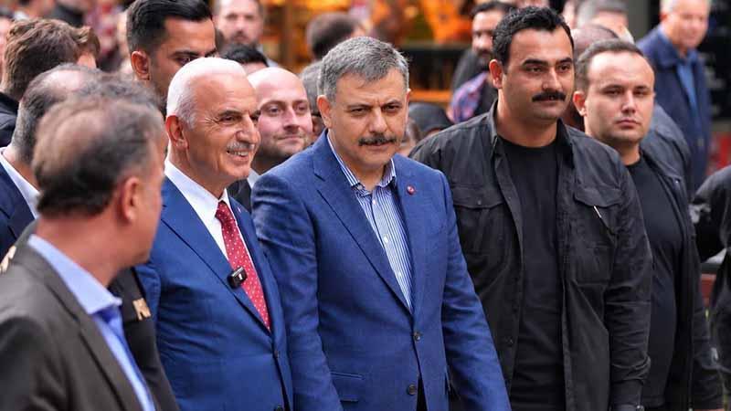 Bakan Çiftçi’den Ümraniye’de esnaf ve teşkilat ziyaretleri