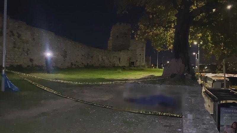 Zeytinburnu’nda surların çevresinde erkek cesedi bulundu