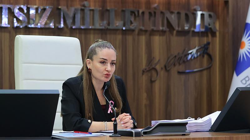 Büşra Özdemir’den siyasi iddialara tepki: “Sorumluluğumuz Antalya’ya hizmet etmek”