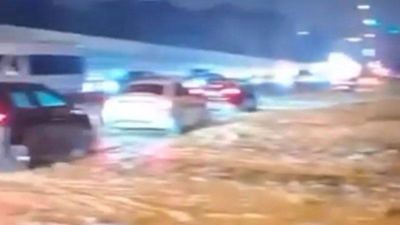 Kartal’da sel suları toprağı sürükledi: TEM bağlantı yolu kısmen kapandı