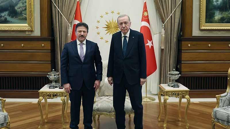 Cumhurbaşkanı Erdoğan, TESK Genel Başkanı Mehmet Yiğiner’i kabul etti