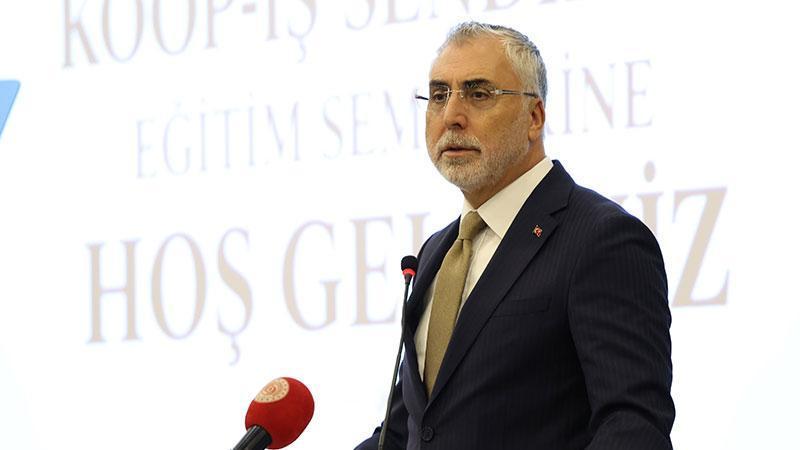 Vedat Işıkhan, Koop-İş’in temsilci eğitim programında kamu işçileriyle buluştu