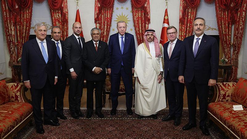Cumhurbaşkanı Erdoğan, R4+E3 Dışişleri Bakanları Toplantısı için Türkiye’ye gelen bakanları kabul etti